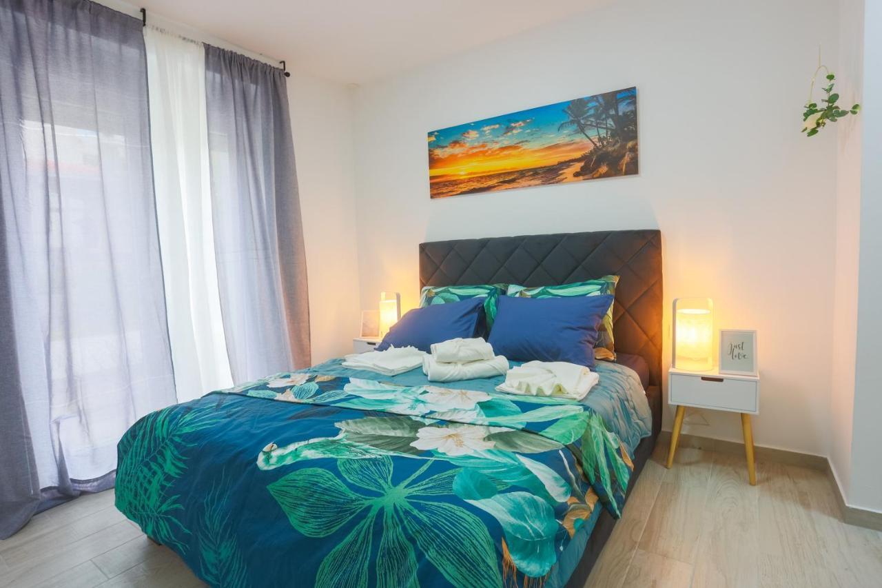 Luxury Apartments Love Kaštela Zewnętrze zdjęcie